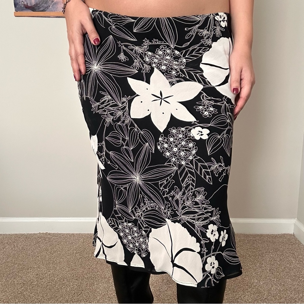 Lily Black and White Floral Midi Skirt
